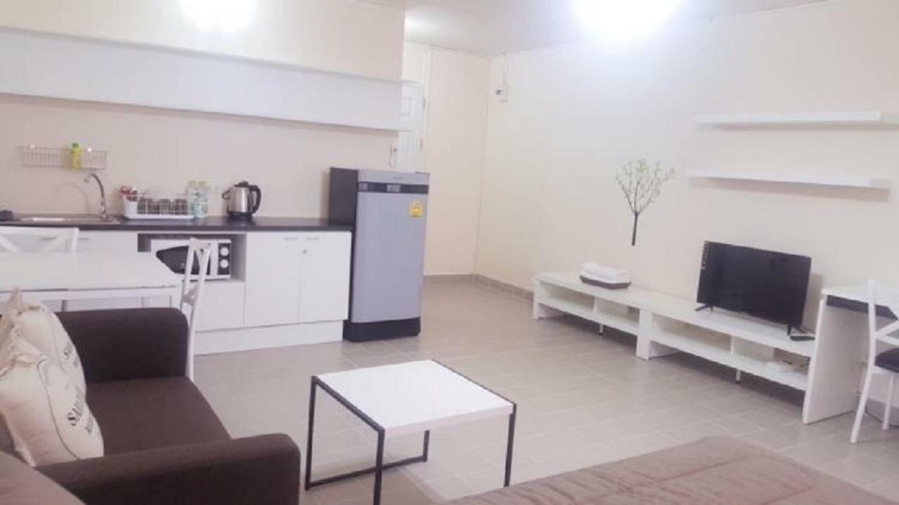 Popular Condo C4 نونتابوري المظهر الخارجي الصورة